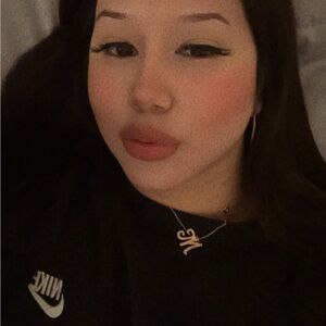 Meet your Posher, Melanie